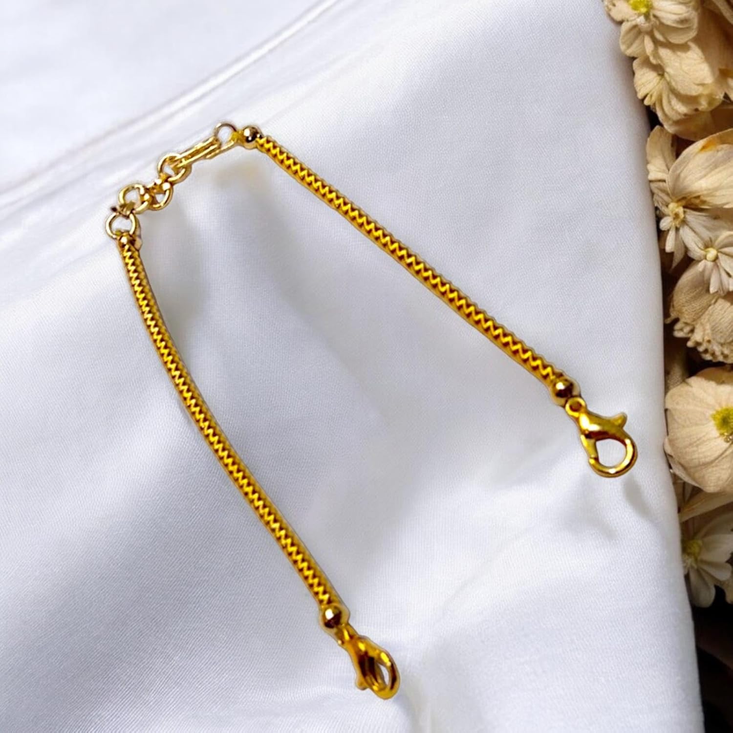 SHARALLE Gold-Tone Necklace Back Chain With Hooks - Pack of 4 detail photo 3 showing backrope dori, hooks, tassels and neckl...